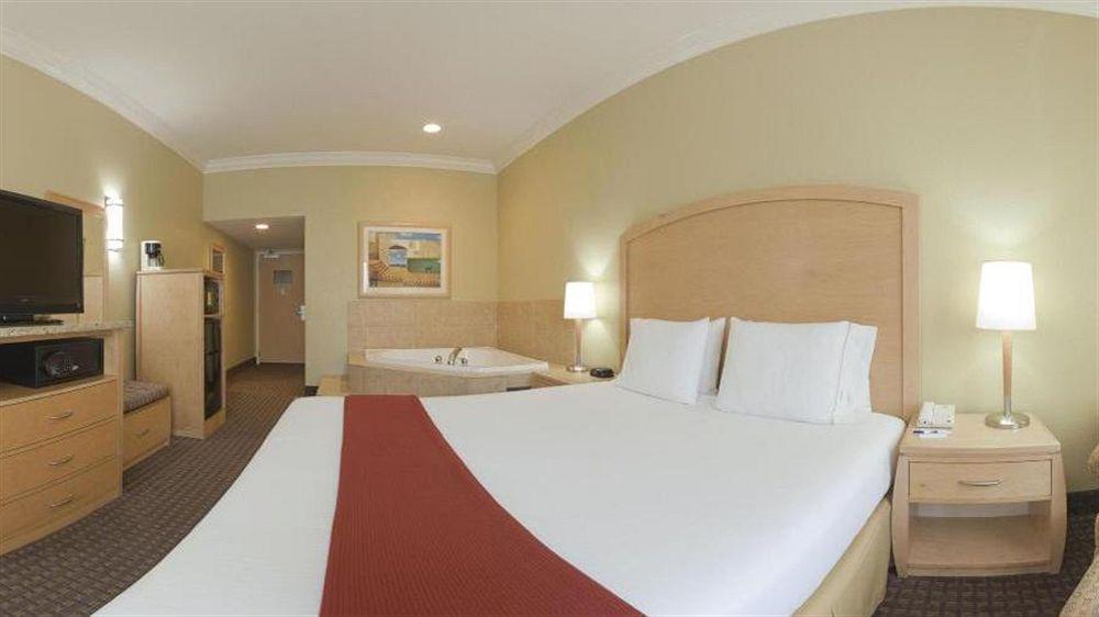 Holiday Inn Express Hotel & Suites Vacaville By Ihg Eksteriør bilde