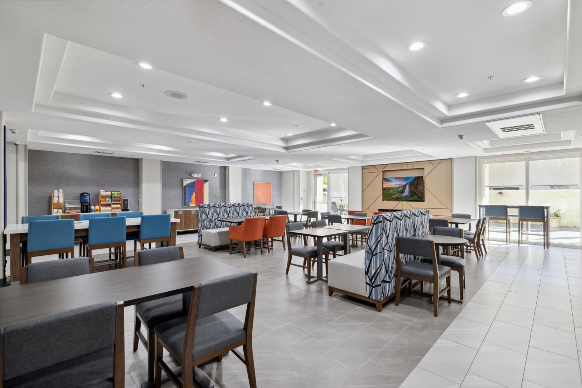 Holiday Inn Express Hotel & Suites Vacaville By Ihg Eksteriør bilde