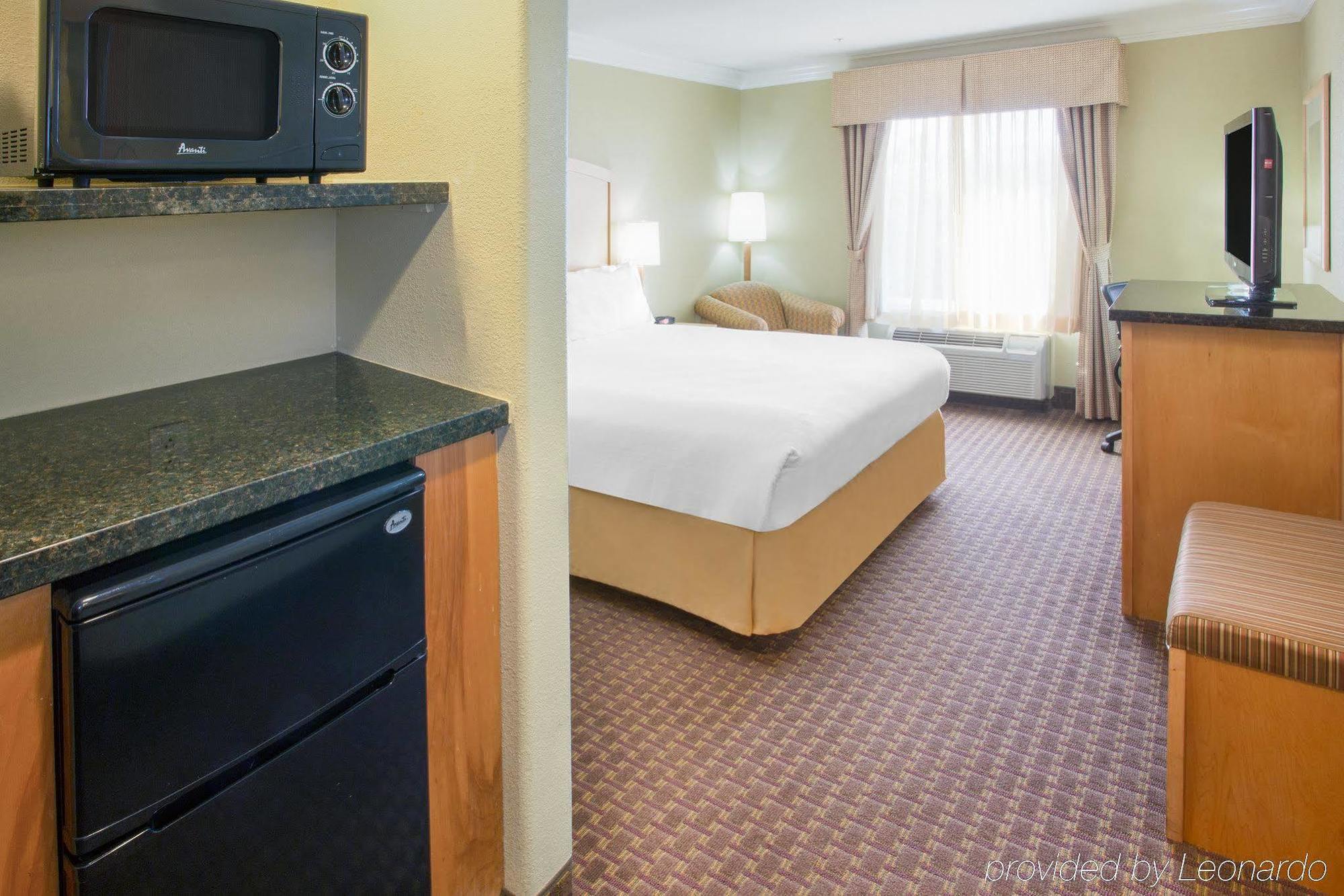 Holiday Inn Express Hotel & Suites Vacaville By Ihg Eksteriør bilde